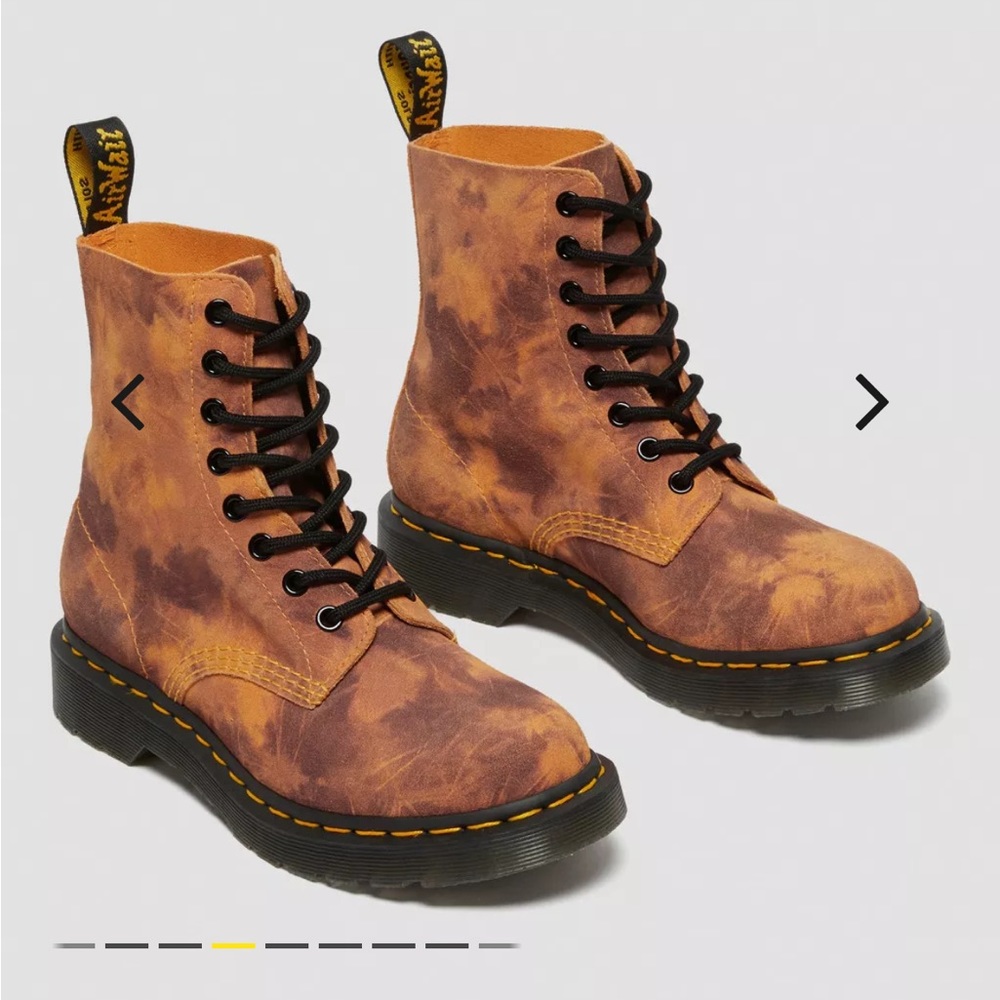 DR MARTENS 27962 tie dye leather lace up combat boots booties shoes women’s 7